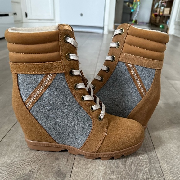Serra Wedge Hiking Bootie Cow Suede Leather Tan/Gray Womens Size 8 Never Worn - Picture 8 of 14